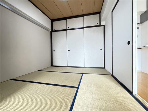 ファミール八尾