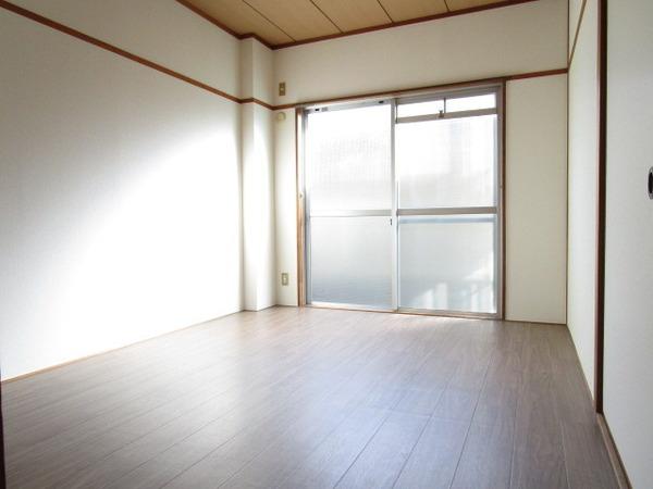 八尾市若林町３丁目のマンション