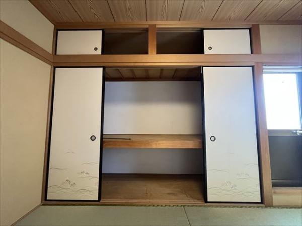 八尾木5丁目ガレージ付き戸建て