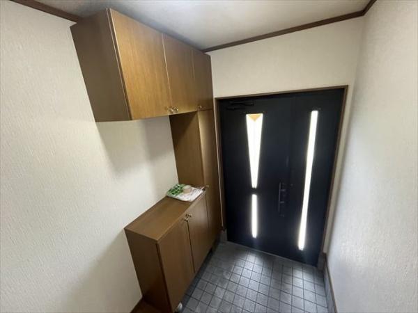 八尾木5丁目ガレージ付き戸建て