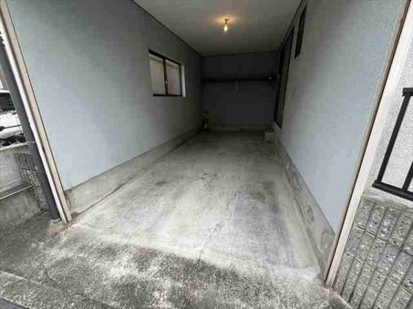 八尾木5丁目ガレージ付き戸建て