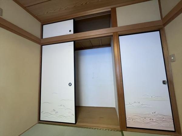 八尾木5丁目ガレージ付き戸建て