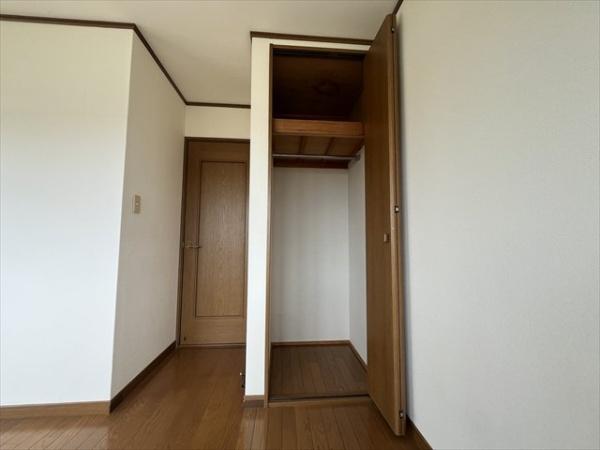 八尾木5丁目ガレージ付き戸建て