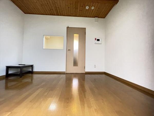 八尾市高安町南３丁目のハイツ