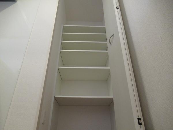 メゾンクレードル