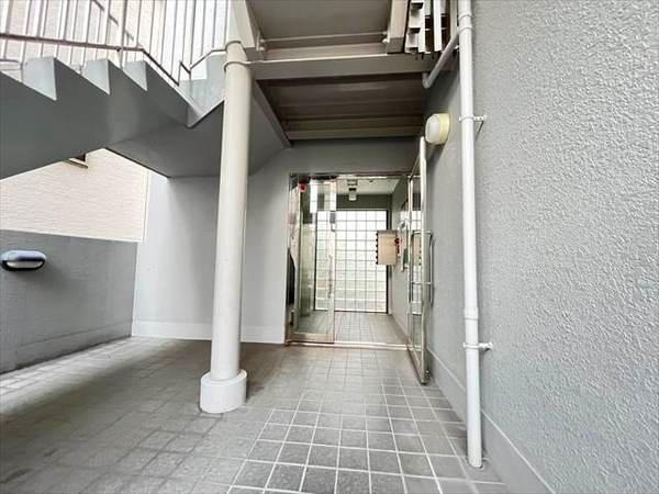 八尾市本町５丁目のマンション