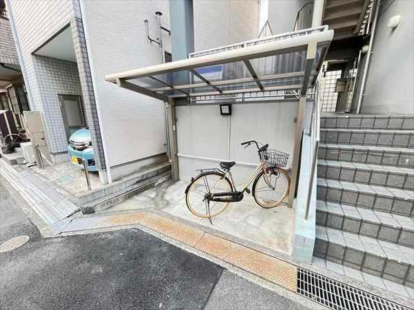 八尾市本町５丁目のマンション