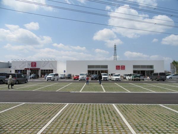 恩智南町1丁目貸家(ユニクロアクロスプラザ)