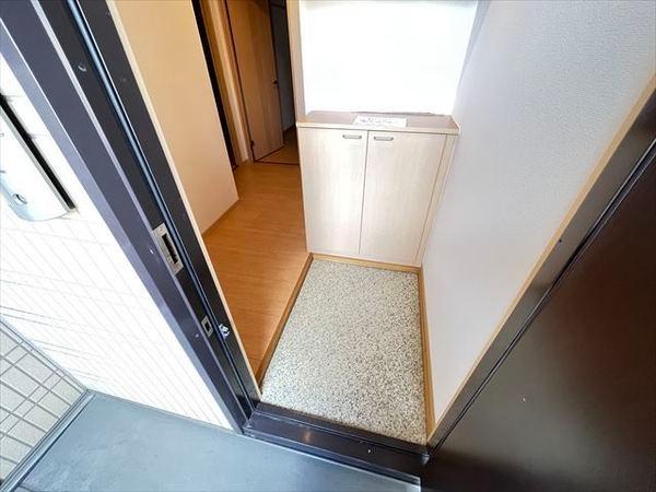 ヌーベル上之島A棟(玄関)