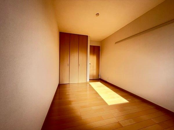 ヌーベル上之島A棟(洋室)