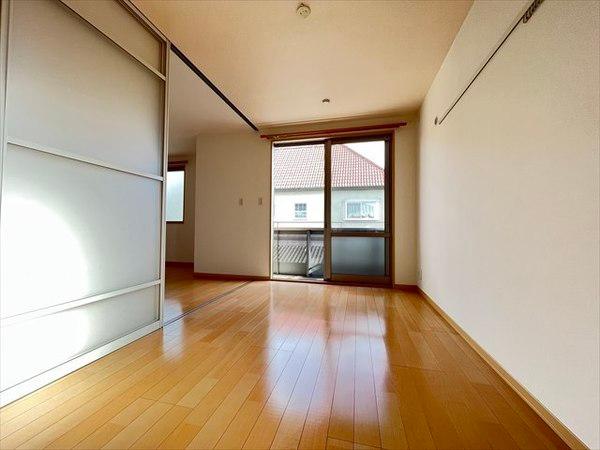 ヌーベル上之島A棟(洋室)