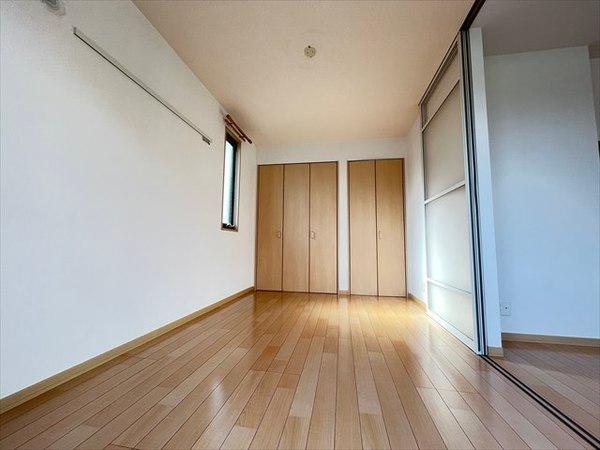 ヌーベル上之島A棟(洋室)