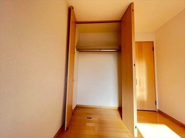 ヌーベル上之島A棟(収納)