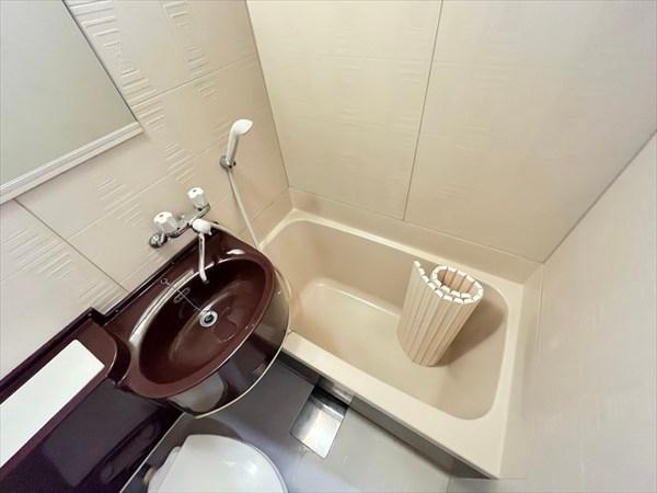 ヨーコービル