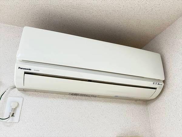 アクイラ