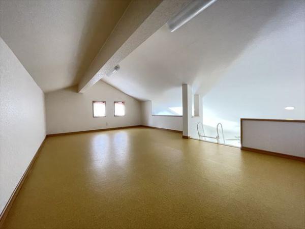 福万寺町南4丁目ガレージ付き戸建て