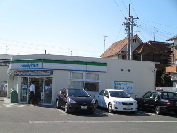 シャルム南山本(ファミリーマートMYS八尾中田店)