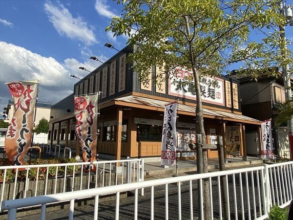 レオパレス　かもじや(丸亀製麺八尾久宝寺店)