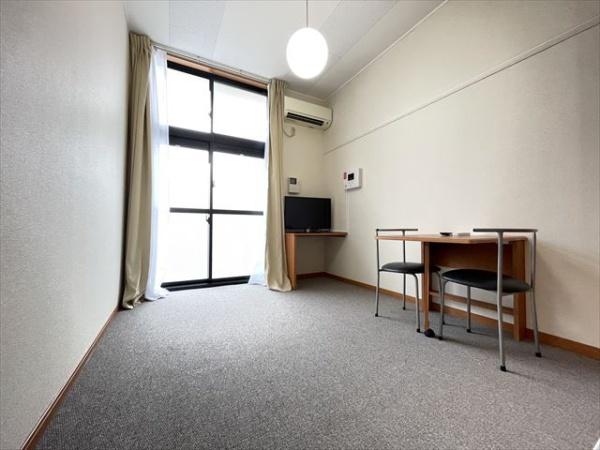 レオパレス　かもじや