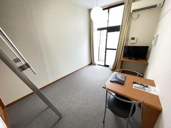 レオパレス　かもじや