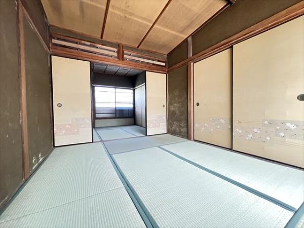 春日町4丁目貸家