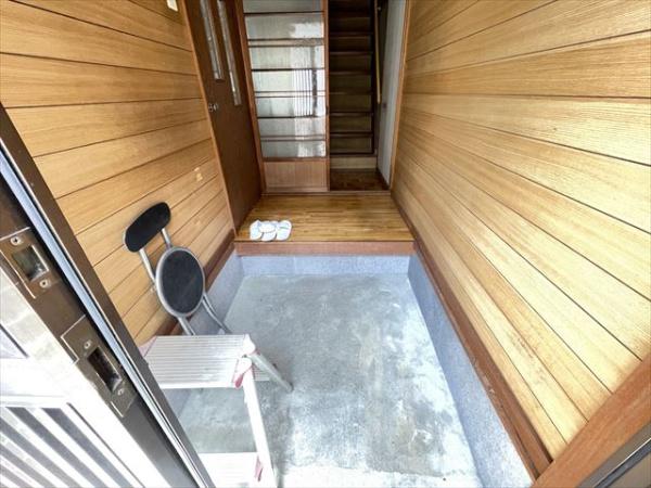 春日町4丁目貸家
