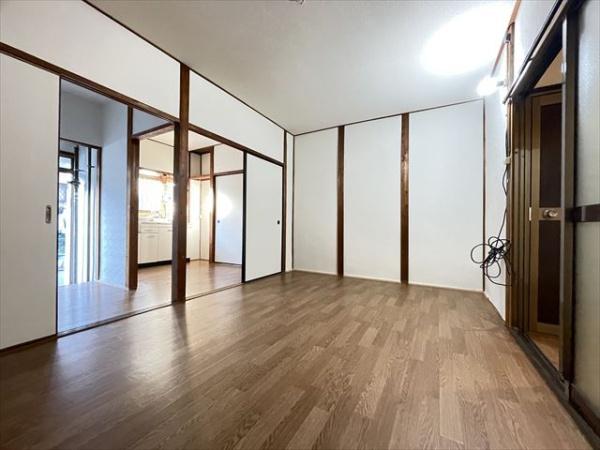刑部（おさかべ）貸家