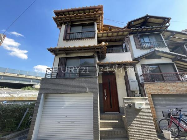 南亀井町3丁目戸建て