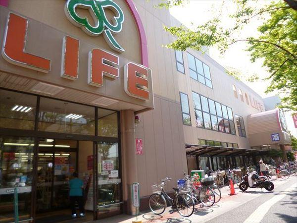 板倉第一ビル(ライフ八尾店)