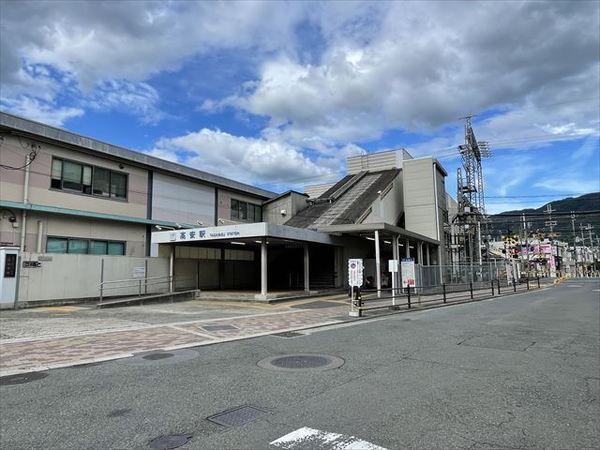 1erつばき(高安駅(近鉄大阪線))