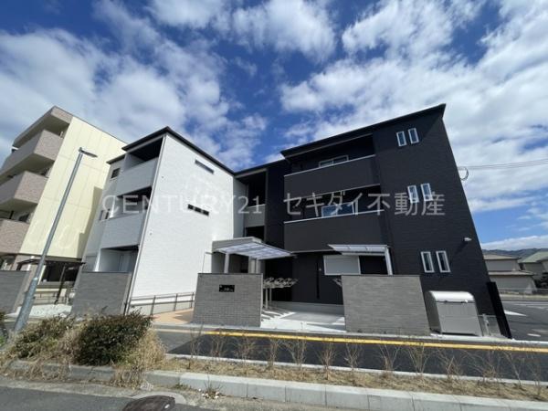 シャーメゾン栄蔵