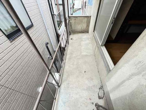 山城町3丁目貸家
