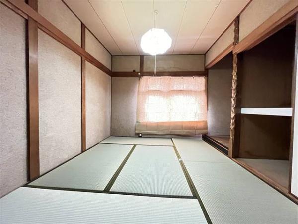 山城町3丁目貸家
