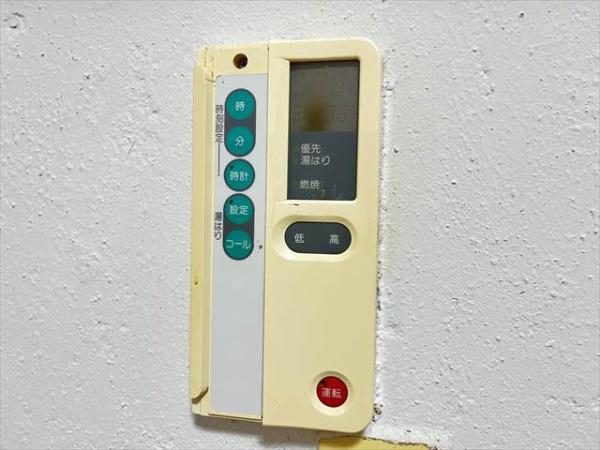 久宝園3丁目貸家