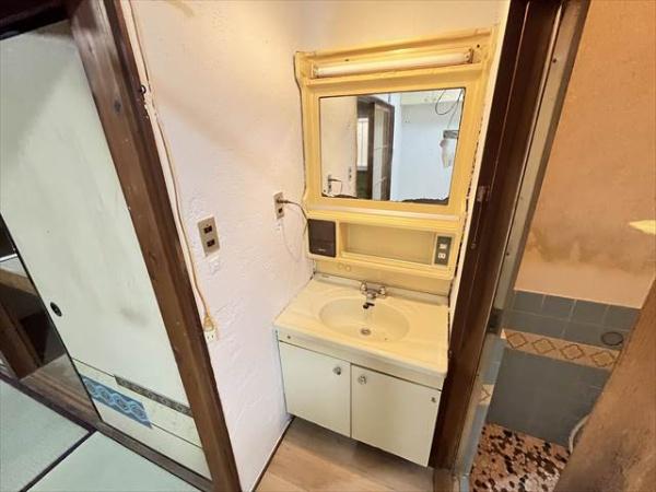 久宝園3丁目貸家