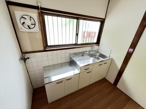 宮町2丁目貸家