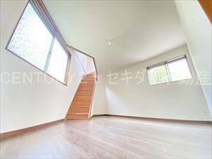 恩智北町４丁目ガレージ付き戸建て