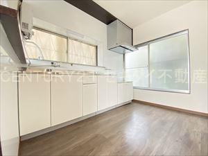 恩智北町４丁目ガレージ付き戸建て