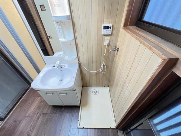宮町3丁目貸家