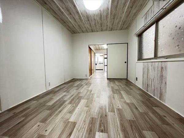 福万寺町4丁目貸家