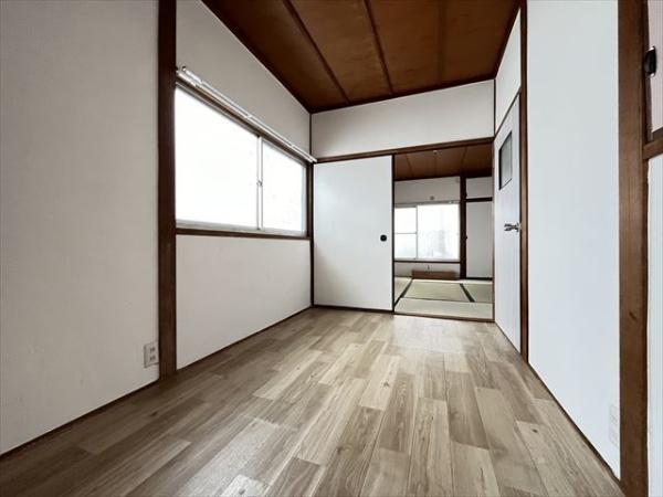 福万寺町4丁目貸家