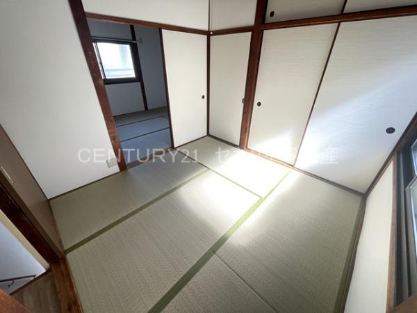 ロッヂｍ東山本新町6丁目貸家