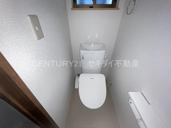 ロッヂｍ東山本新町6丁目貸家