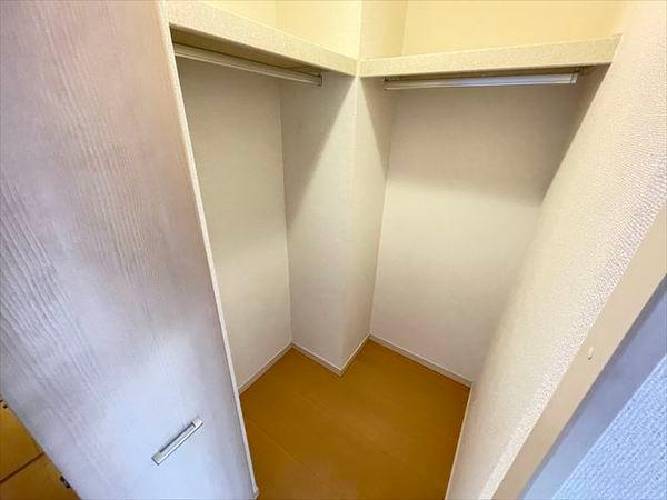 フォレストメゾン八尾