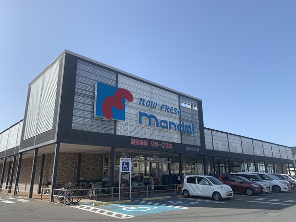ニューリバーサイド八尾南D棟(万代南木の本店)