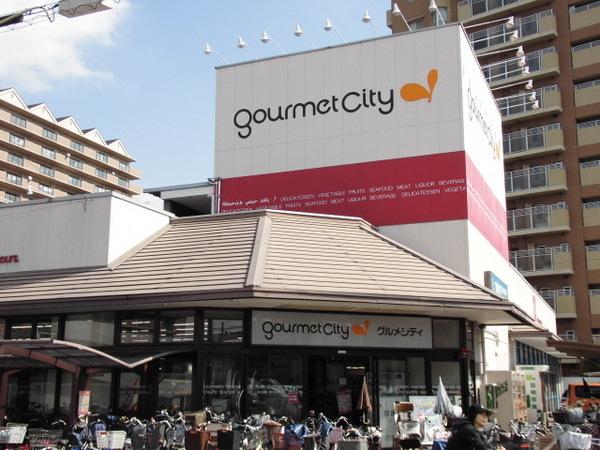 ニューリバーサイド八尾南D棟(グルメシティ八尾店)