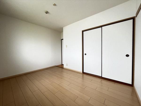 シャイニング弐番館