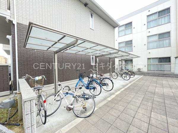 Ｌｕｍｉｅ　Ｃｏｕｒｔ