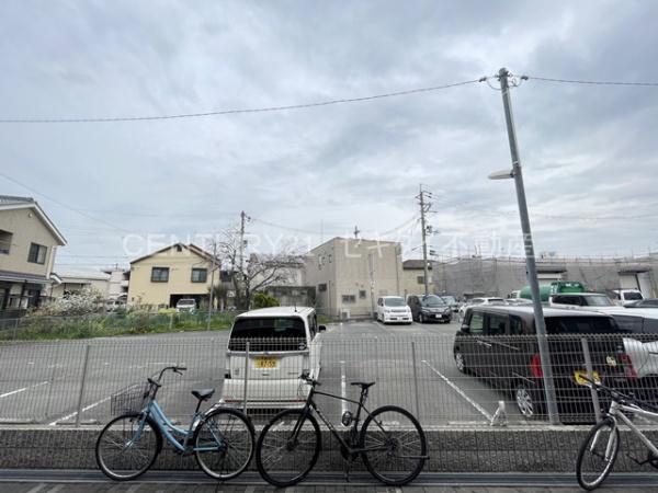 Ｌｕｍｉｅ　Ｃｏｕｒｔ