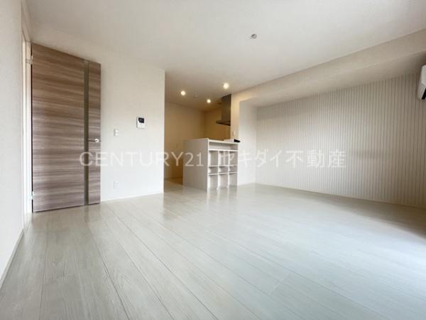 Ｌｕｍｉｅ　Ｃｏｕｒｔ